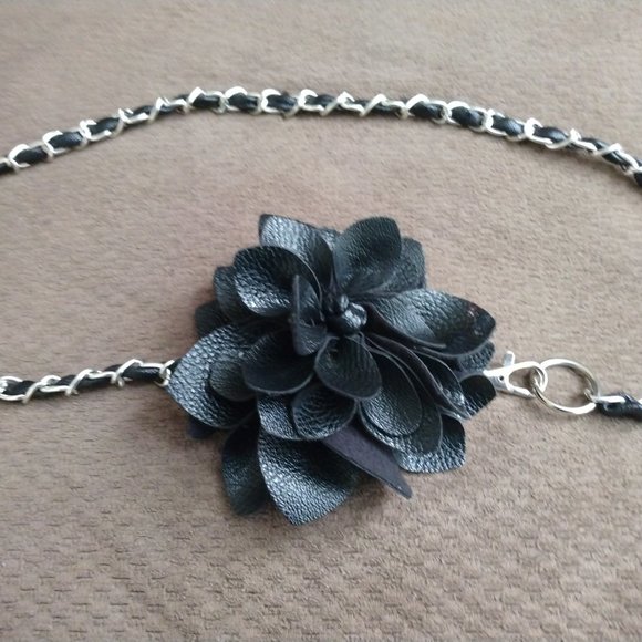 ❤️CAMELLIA Black Leather Silver Chain Belt 38\